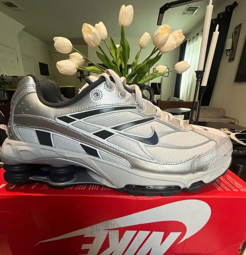 Nike new dust